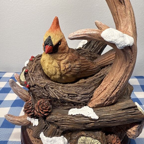 Bradford Exchange Cozy Cardinal’s Nature's Masterpieces Songbird Sculpture 2021 - Picture 3 of 12